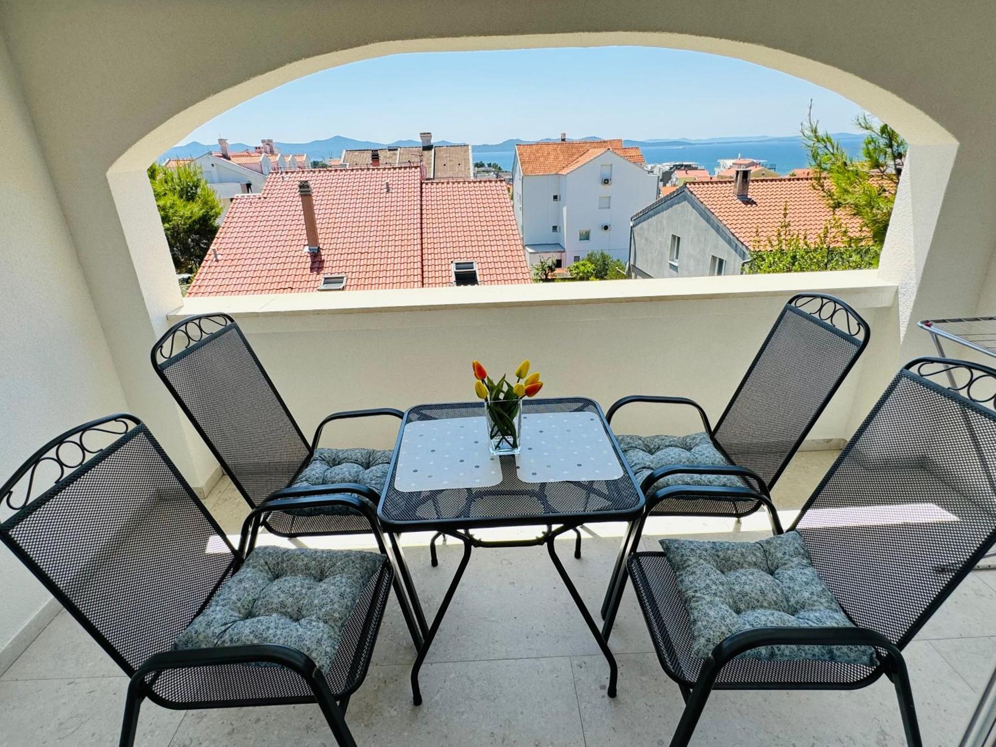 זאדאר Apartments & Rooms Petra מראה חיצוני תמונה