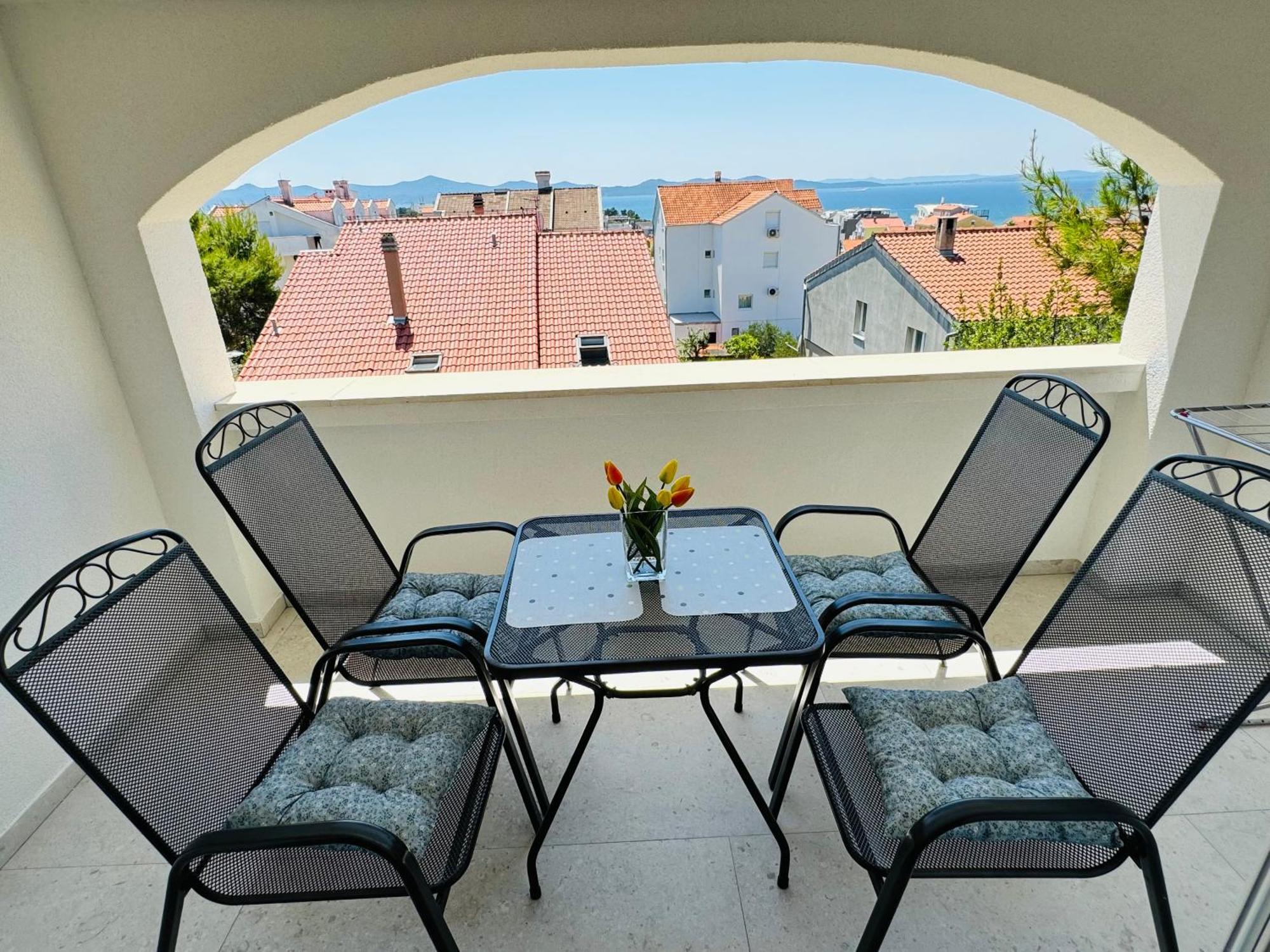 זאדאר Apartments & Rooms Petra מראה חיצוני תמונה